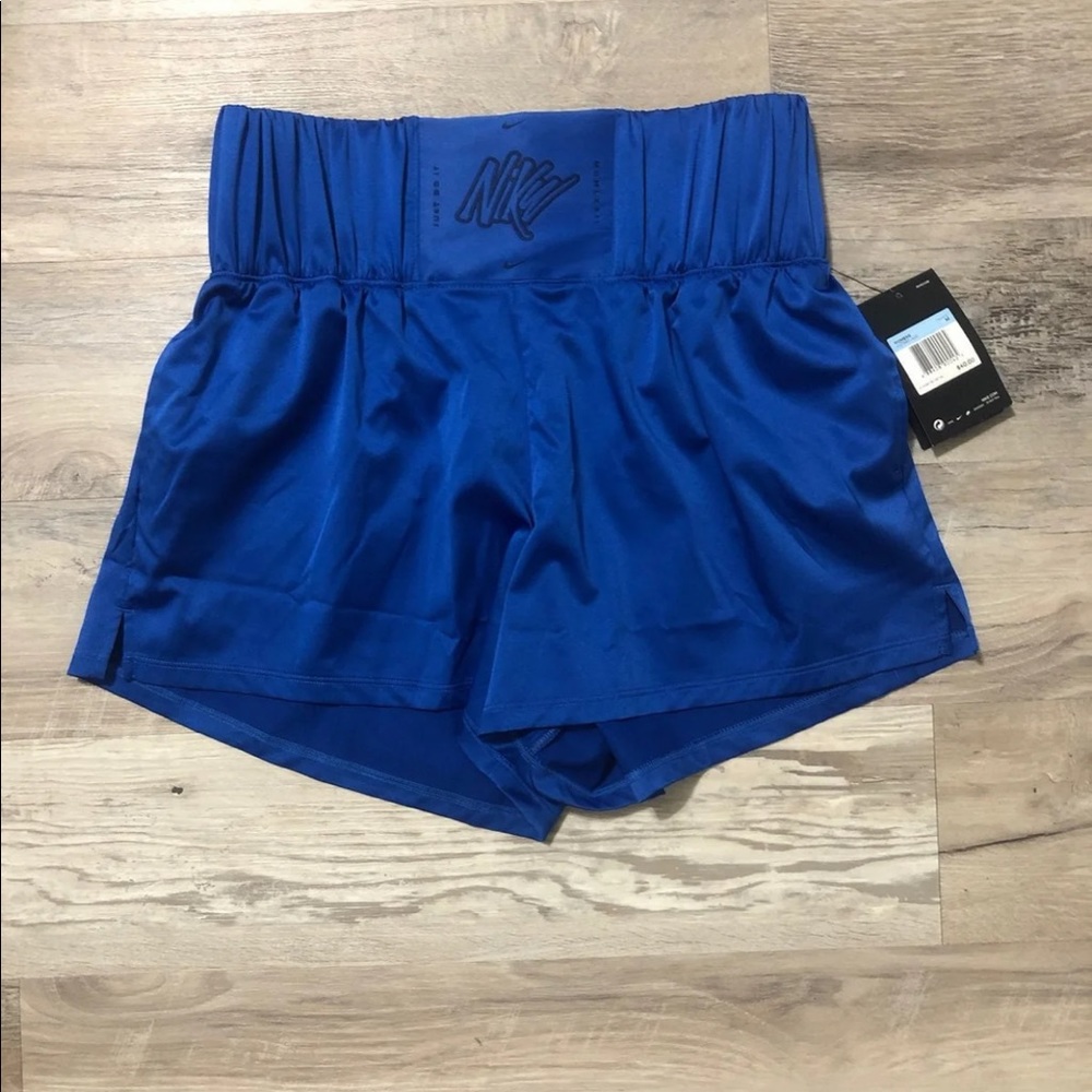NIKE Dry High Waist Shorts